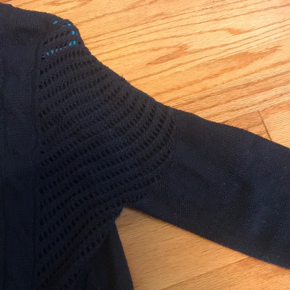 Tobi Navy sweater - Picture 3 of 6